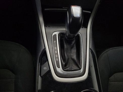 Used 2016 Ford Edge SEL image 26