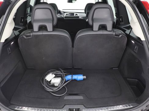Used 2016 Volvo XC90 T8 Momentum w/ Vision Package AWD/4WD image 29