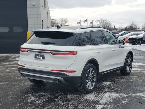 New 2026 Lincoln Corsair Premiere image 4