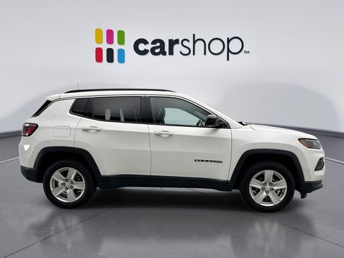 Used 2022 Jeep Compass Latitude w/ Convenience Group AWD/4WD image 6