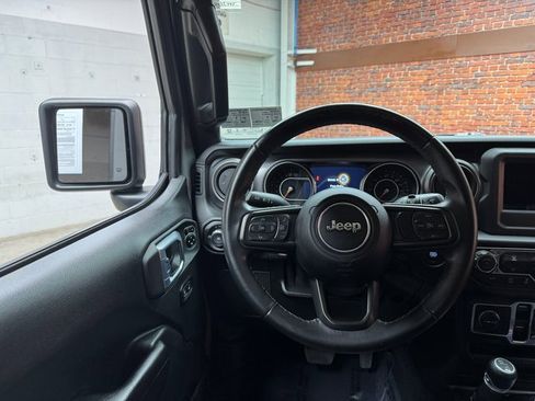 Used 2021 Jeep Wrangler Unlimited Sport image 14