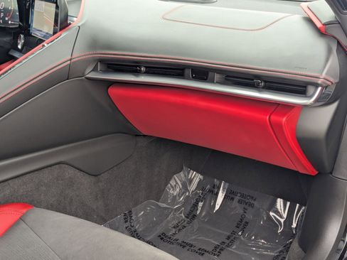 Used 2024 Chevrolet Corvette Stingray Premium Cpe w/ Z51 Performance Package image 23