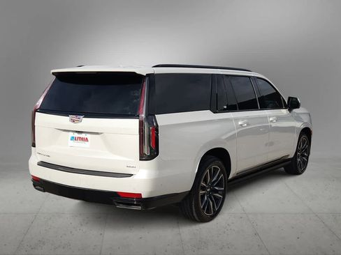 Used 2021 Cadillac Escalade ESV Sport Platinum image 8
