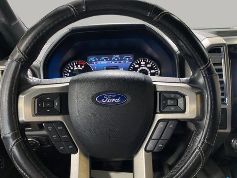 Used 2017 Ford F150 Platinum image 13