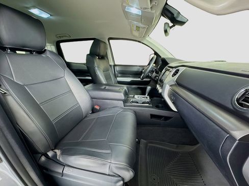 Used 2018 Toyota Tundra SR5 image 21