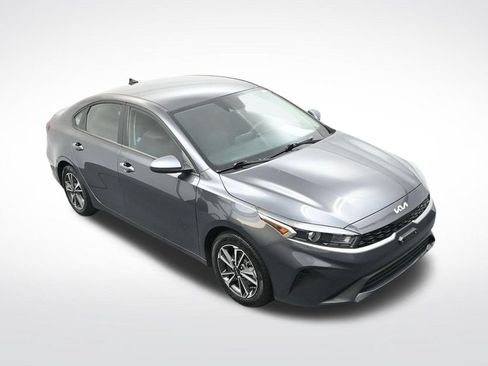 Used 2024 Kia Forte LXS FWD image 23