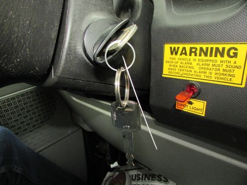 Used 2012 Ford E-450 and Econoline 450 Super Duty w/ PWR Locks & Windows Group image 66