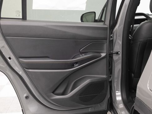 New 2026 Jeep Cherokee Limited AWD/4WD image 19