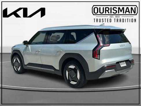 New 2026 Kia EV9 Wind AWD/4WD image 3