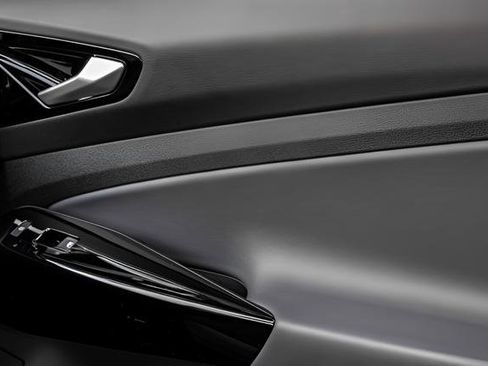 Used 2022 Volkswagen ID.4 Pro image 15