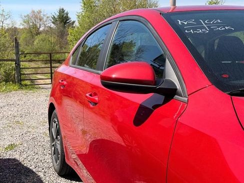 Used 2023 Kia Forte LXS FWD image 13