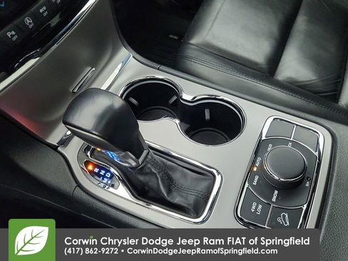 Used 2020 Jeep Grand Cherokee Limited image 29