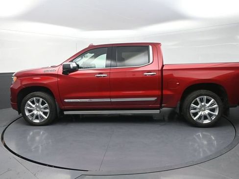 Used 2023 Chevrolet Silverado 1500 High Country w/ High Country Premium Package AWD/4WD image 7
