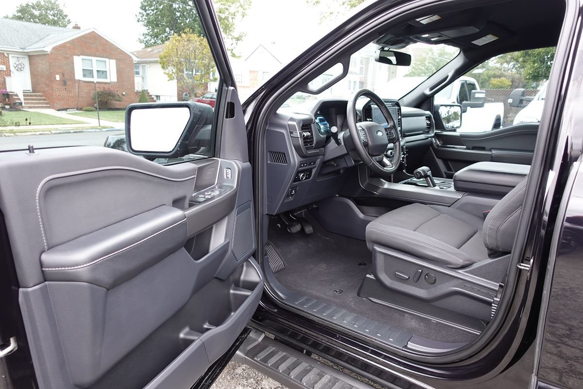 Used 2024 Ford F150 XLT w/ Equipment Group 302A MID AWD/4WD image 14