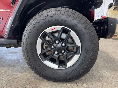 Used 2021 Jeep Wrangler Unlimited Rubicon w/ Uconnect 4C Nav & Sound Group AWD/4WD image 27