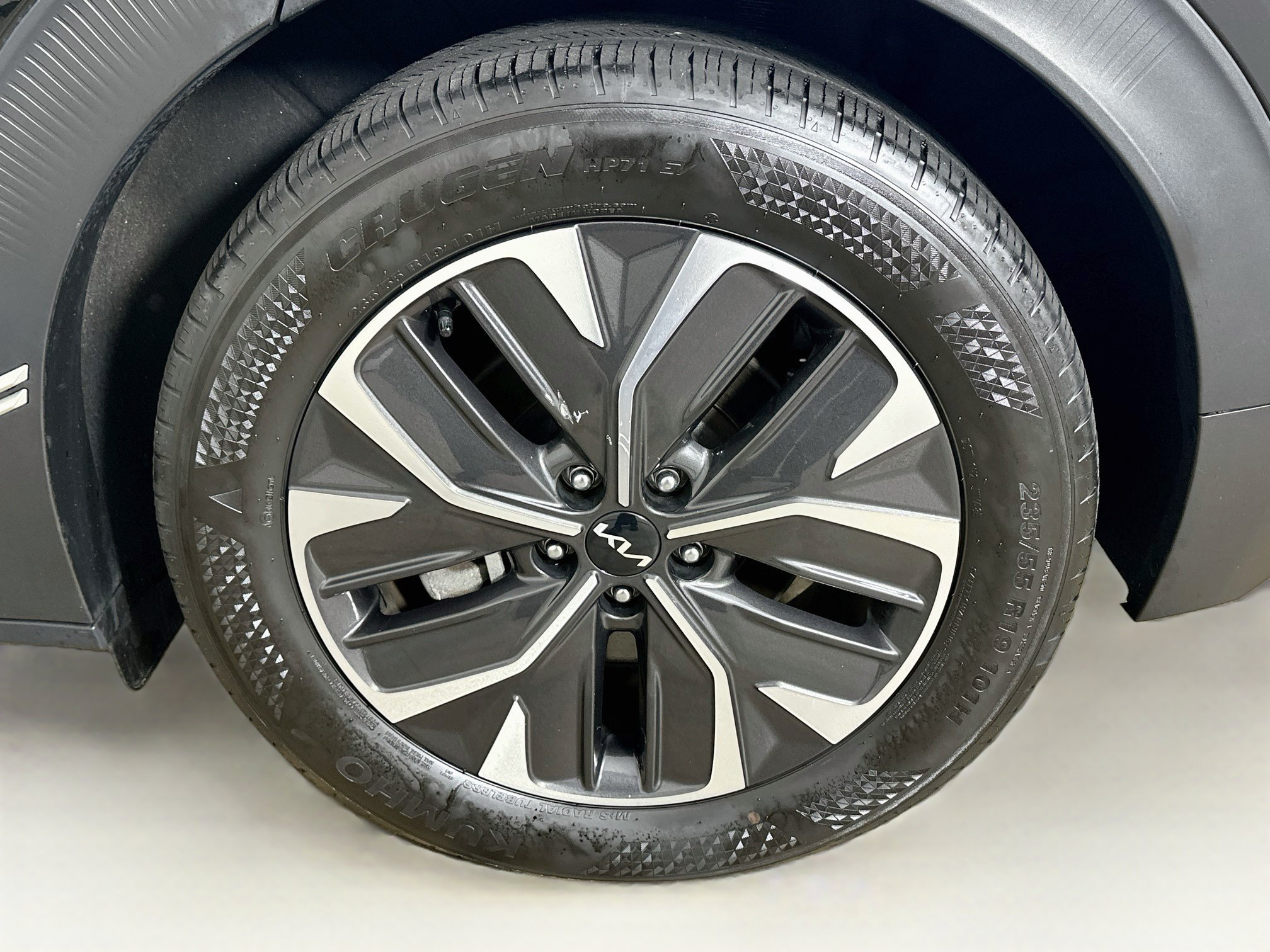 Used 2024 Kia EV6 Light AWD/4WD image 11