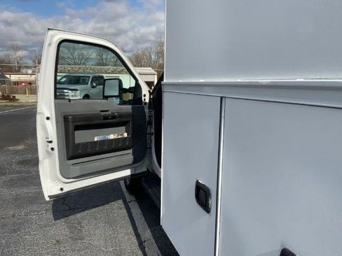 Used 2015 Ford F450 XL w/ Power Equipment Group RWD image 23