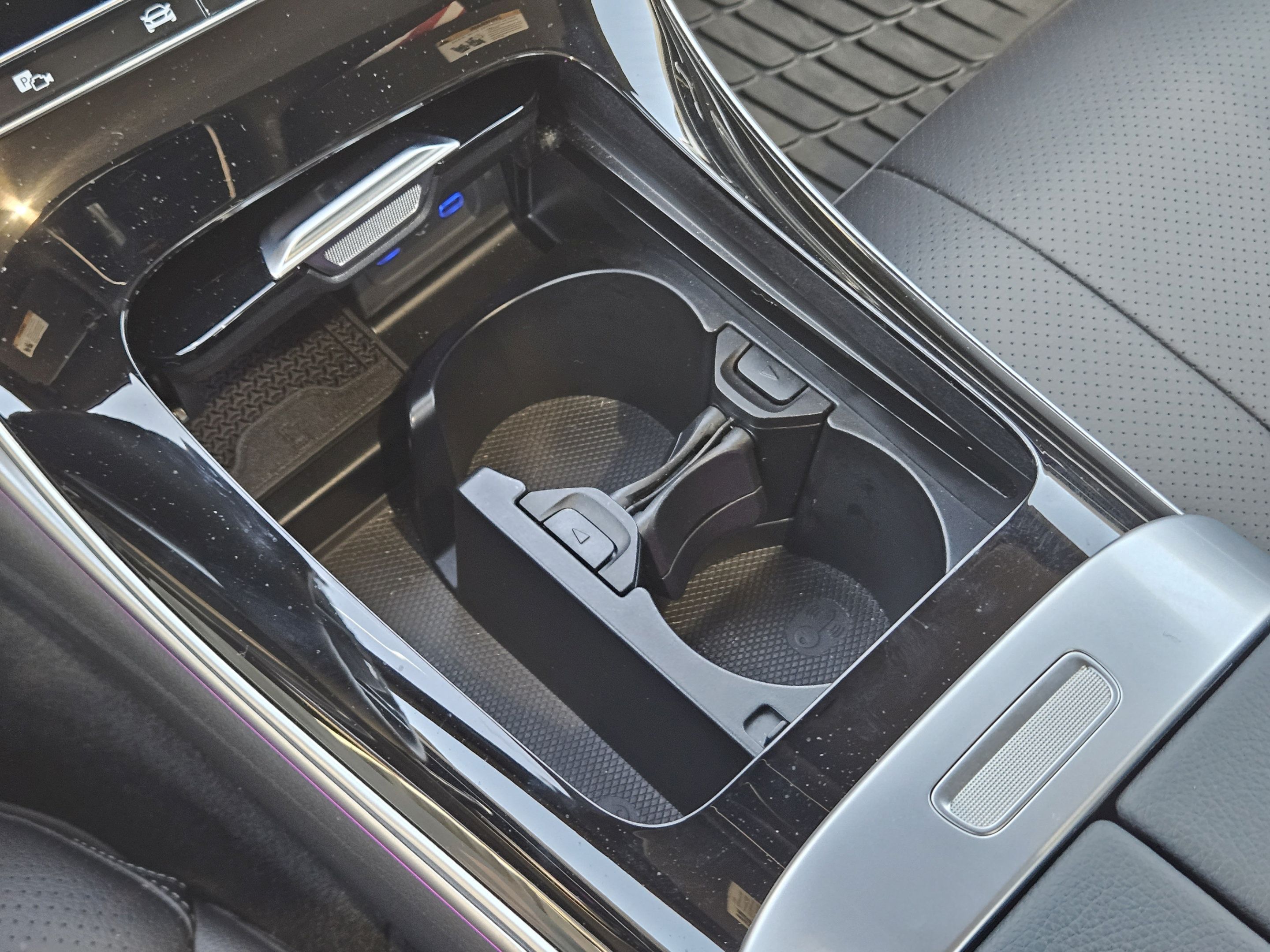 Certified 2024 Mercedes-Benz CLE 300 4MATIC Coupe image 11