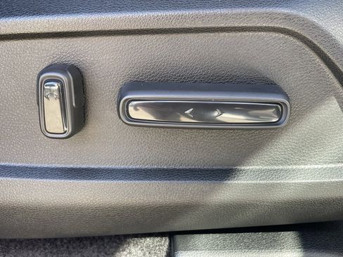 New 2025 Honda Pilot EX-L image 12