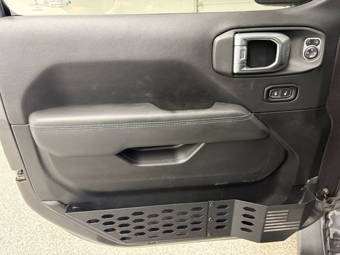 Used 2021 Jeep Wrangler Unlimited Rubicon 4xe w/ Steel Bumper Group image 17