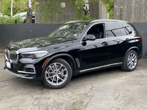 Used 2021 BMW X5 xDrive40i w/ Premium Package AWD/4WD image 1