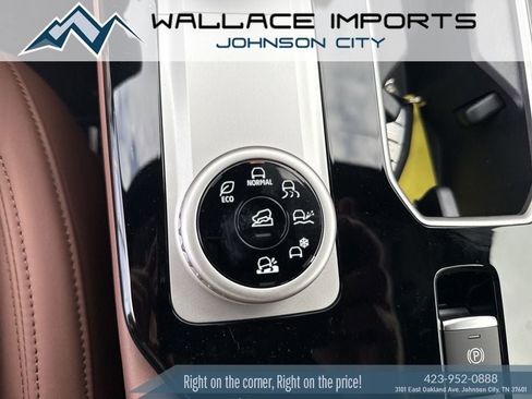 New 2025 Mitsubishi Outlander SEL image 37