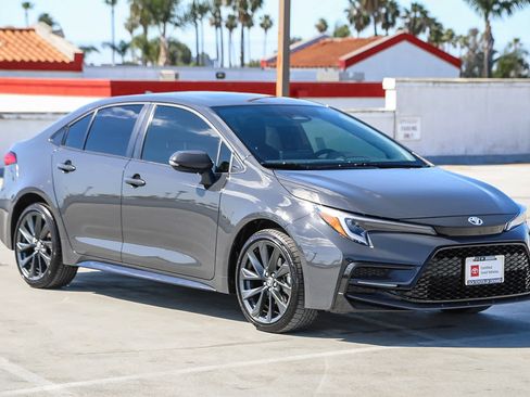 Certified 2023 Toyota Corolla SE w/ SE Package image 5