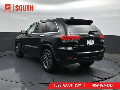 Used 2018 Jeep Grand Cherokee Limited AWD/4WD image 8