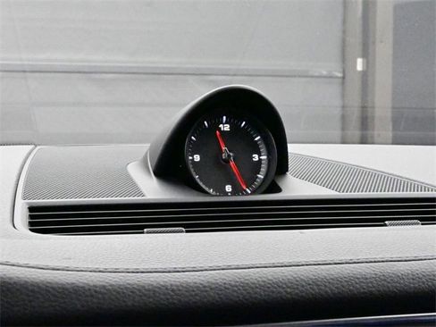 Used 2022 Porsche Panamera 4 Platinum Edition image 12