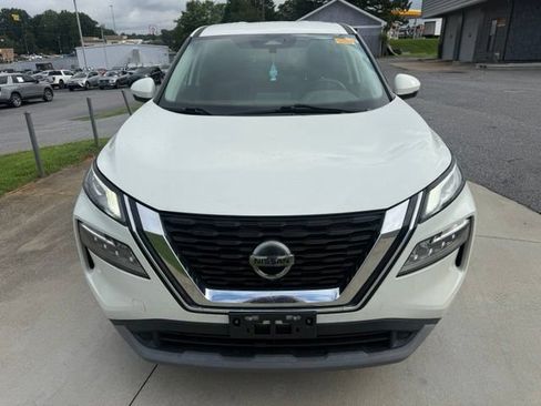 Used 2021 Nissan Rogue SV AWD/4WD image 3