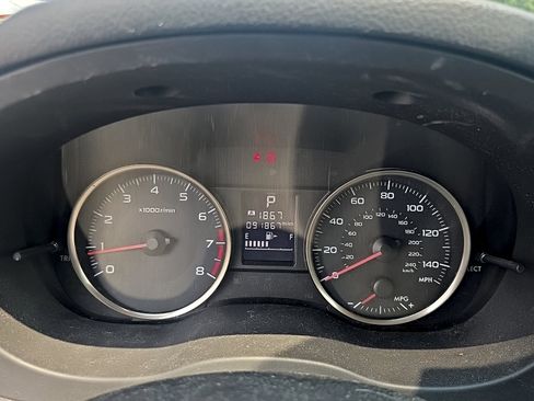 Used 2014 Subaru Crosstrek 2.0i Limited w/ Popular Package #1 AWD/4WD image 11