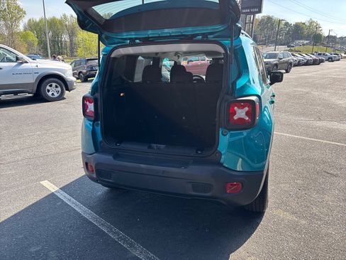 Used 2019 Jeep Renegade Latitude image 48