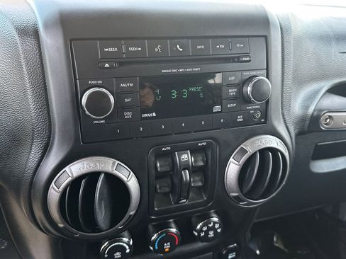 Used 2014 Jeep Wrangler Unlimited Sport w/ Quick Order Package 23S image 19