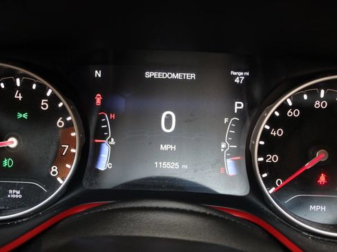 Used 2018 Jeep Compass Trailhawk w/ Leather Interior Group AWD/4WD image 33