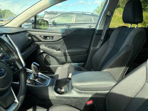 Certified 2022 Subaru Outback Premium AWD/4WD image 7