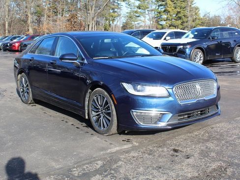 Used 2017 Lincoln MKZ Select image 1