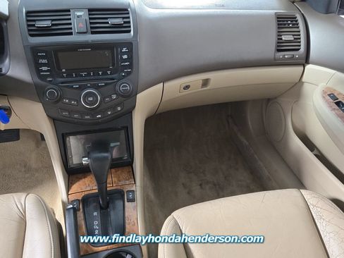 Used 2005 Honda Accord EX-L image 16
