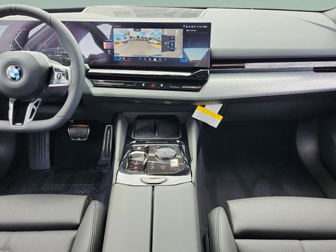 New 2026 BMW 530i w/ M Sport Package RWD image 14