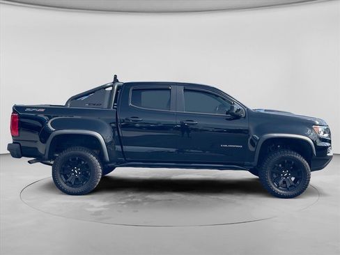 Used 2022 Chevrolet Colorado ZR2 w/ ZR2 Midnight Special Edition AWD/4WD image 8