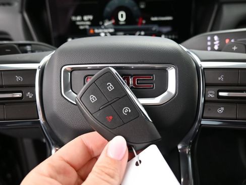 New 2026 GMC Terrain Elevation w/ Black Edition image 32