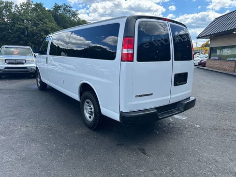 Used 2021 Chevrolet Express 3500 LS RWD image 11