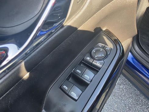 Used 2023 GMC Acadia AT4 w/ Technology Package AWD/4WD image 7
