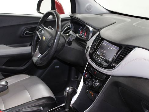 Used 2020 Chevrolet Trax Premier image 28