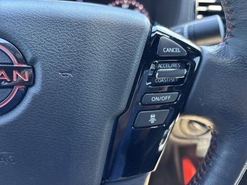 Used 2022 Nissan Frontier PRO-4X w/ Technology Package AWD/4WD image 28