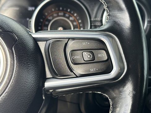 Used 2021 Jeep Gladiator Overland w/ Popular Equipment Package image 29