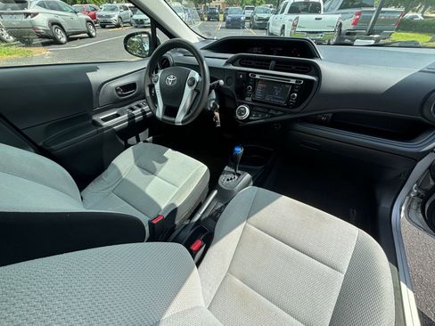 Used 2016 Toyota Prius C One FWD image 17