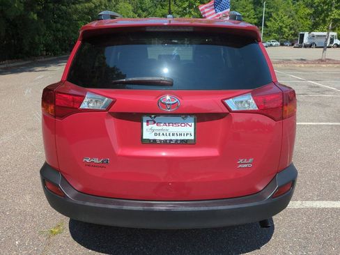 Used 2015 Toyota RAV4 XLE AWD/4WD image 5