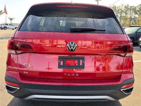 Used 2022 Volkswagen Taos SE image 10