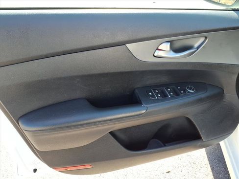 Used 2020 Kia Forte LXS image 10