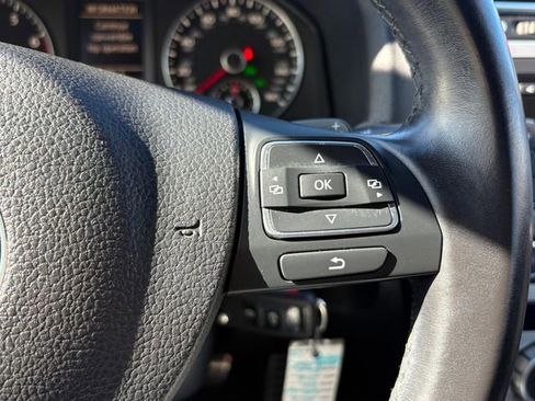 Used 2013 Volkswagen Eos FWD image 24